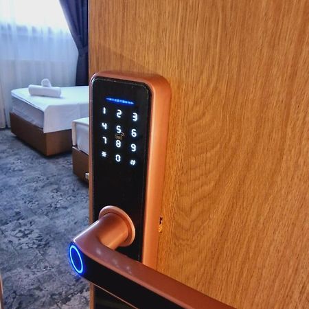 Stay Inn Rediu Valea Lupului  エクステリア 写真