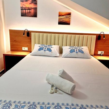 Stay Inn Rediu Valea Lupului  エクステリア 写真