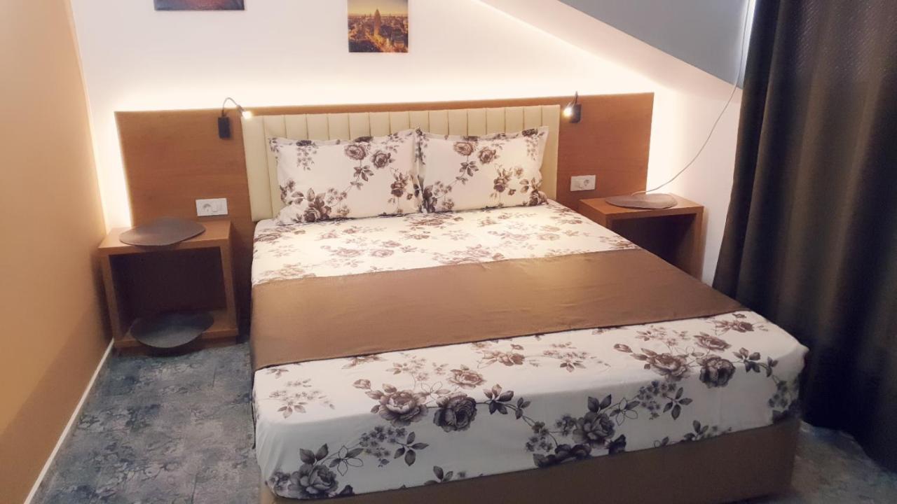 Stay Inn Rediu Valea Lupului  エクステリア 写真