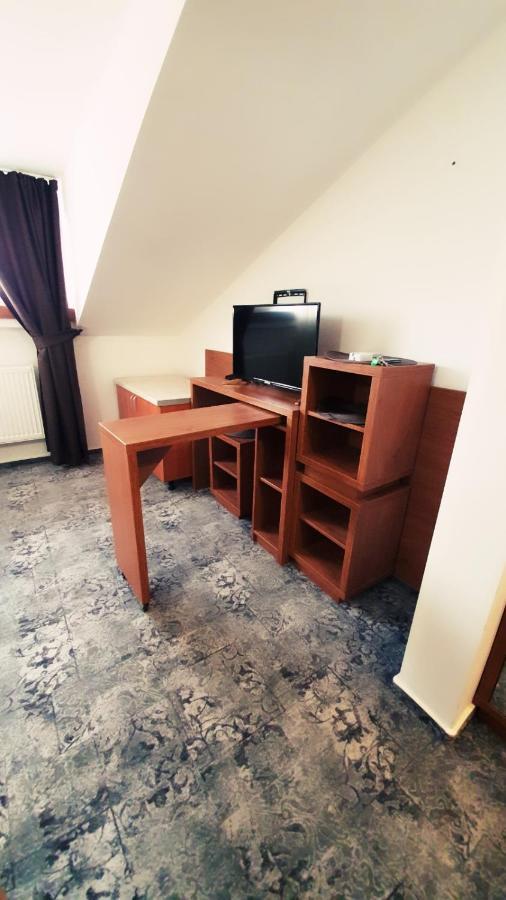 Stay Inn Rediu Valea Lupului  エクステリア 写真