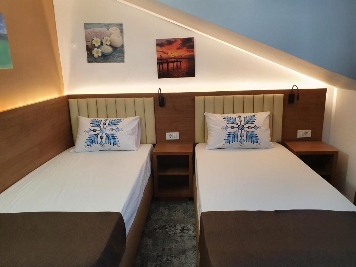 Stay Inn Rediu Valea Lupului  エクステリア 写真
