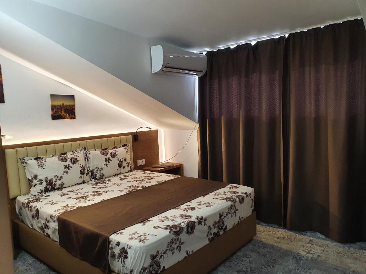 Stay Inn Rediu Valea Lupului  エクステリア 写真