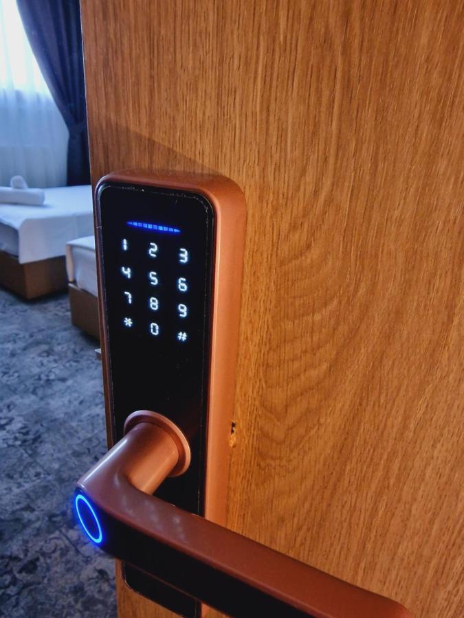 Stay Inn Rediu Valea Lupului  エクステリア 写真