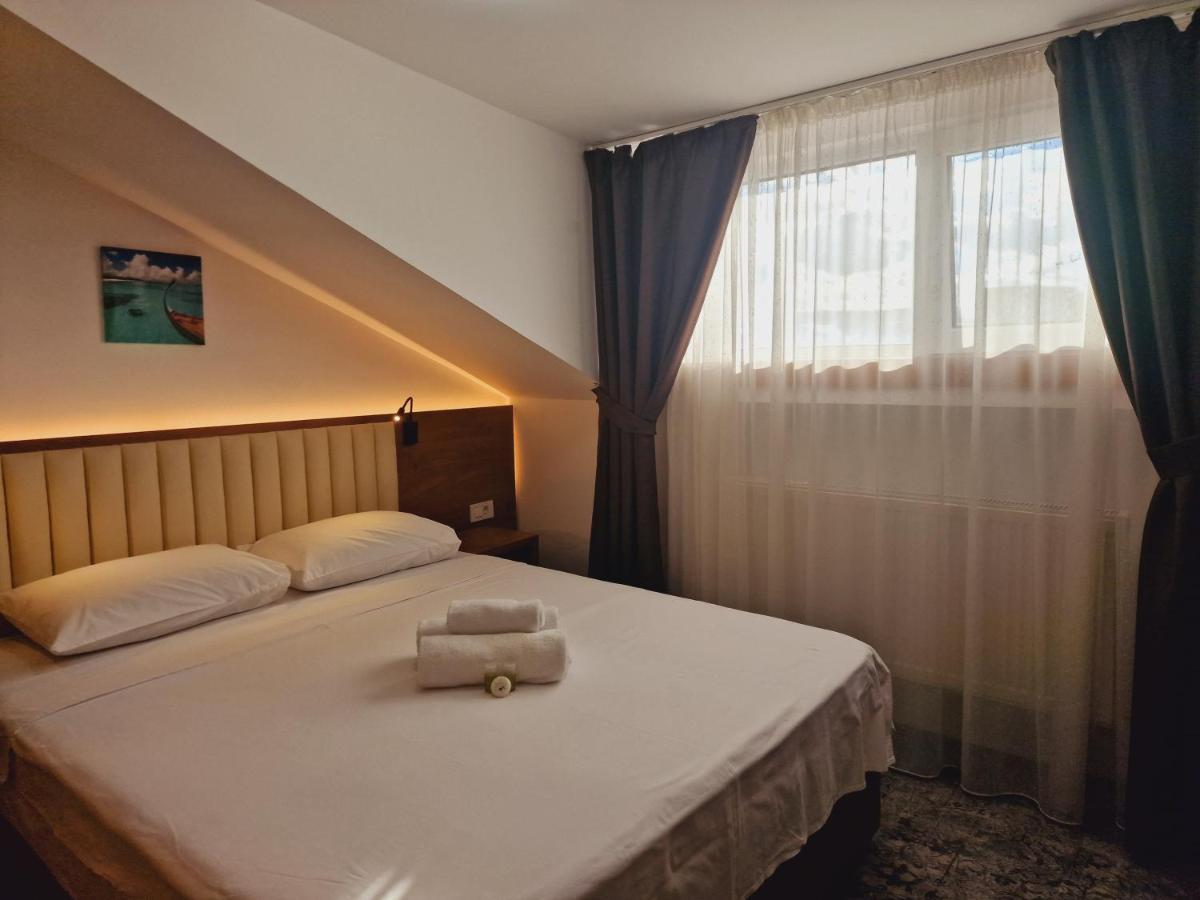Stay Inn Rediu Valea Lupului  エクステリア 写真