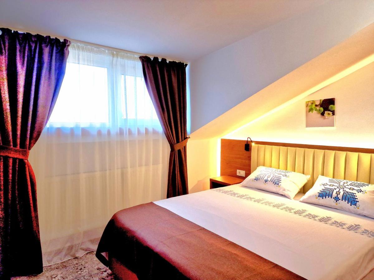 Stay Inn Rediu Valea Lupului  エクステリア 写真